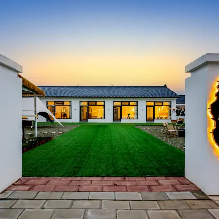 Senman · Courtyard Green Forest Luxury Family Vacation Homestay (Saihanba)