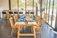 Shan Yin Xi Jiang Rustic Luxury Resort Hotel