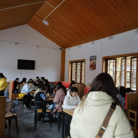 Guiding Tianxia Liangcang Homestay (Jinhai Xueshan)