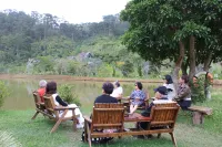 Lat Valley Retreat Village Hotels in Lac Duong District