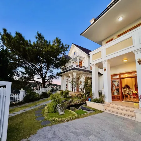 Moon Valley Villas Da Lat Отели в г. Далат