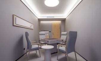 J Hotel (Wuhu Fantawild Government Culture Center Branch)