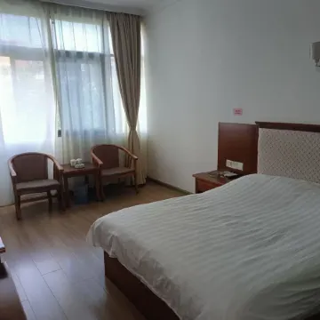 Liangguang Apartment
