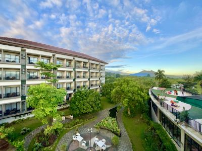 The Green Peak, ARTOTEL Curated