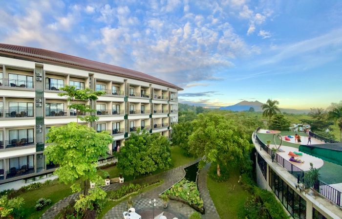 The Green Peak, ARTOTEL Curated
