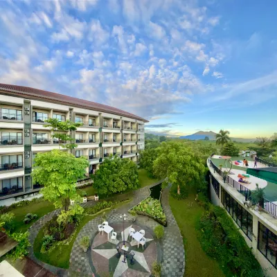 The Green Peak, ARTOTEL Curated Hotels near Pasar Cisarua