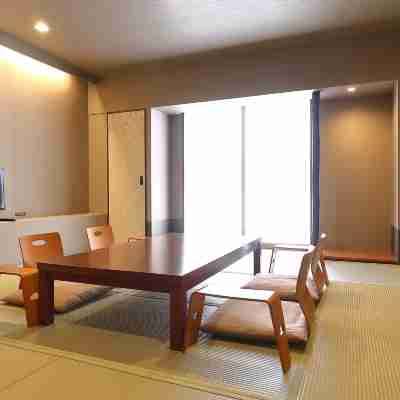旅亭 松屋本館 Suizenji Rooms