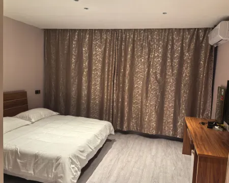Longcheng Hotel Hotels in Helong