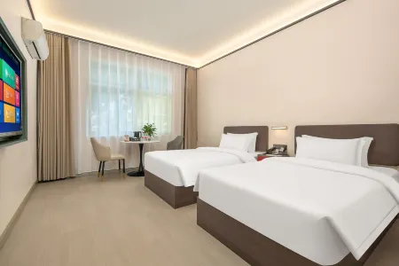 Huandu Hotel (Yuhou Street Xinglong Pedestrian Street)