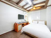 Daejeon Yongjeon Happy Tower Hotels near Dong-gu