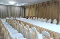 Naya Park View Hotel