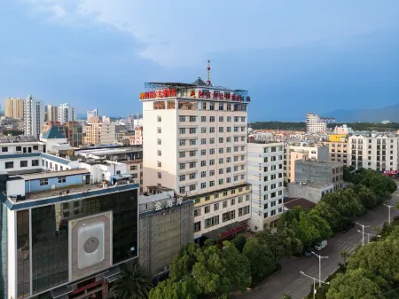 Yi'ai E-Sports Hotel (Jinxiu Garden)