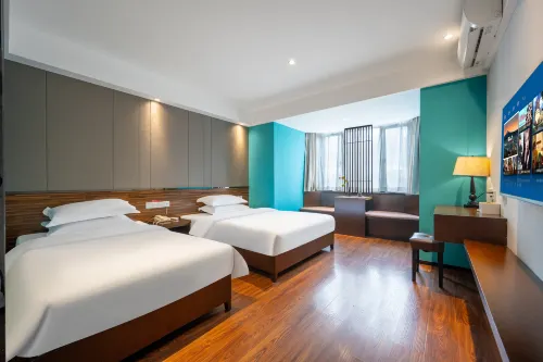 Ruiyang Hotel (Nanjing Confucius Temple Subway Station)