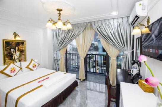 THE RICE HOTEL Gio Bien Rung Nui 180 - 190 Bui Vien Отели рядом с достопримечательностью «Здание городского совета»