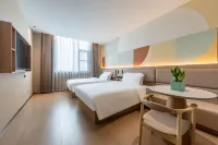 藝龍安雲飯店（新鄭崗李店） 河南水利與環境職業學院(航空港校區)附近的飯店