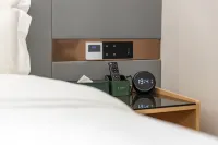 Yashijing Hotel (Qianjiang Wanda Plaza) Hotel in zona Ziyue Lake Park, Qianjiang, Hubei Province