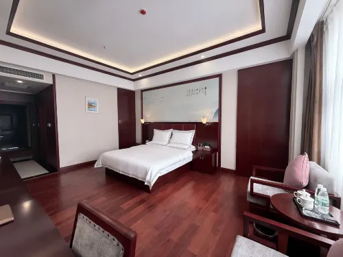 Yingjiang Kangling Hotel