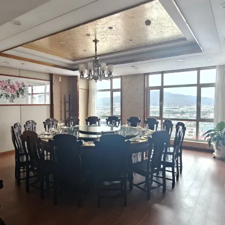 Dingbang International Hotel
