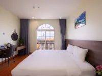 Hong Chuc Hotel Hotels near Sunset Town