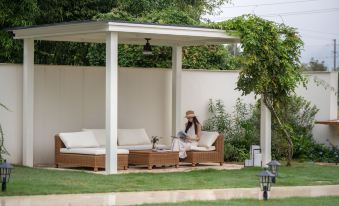 Anji Whispering Peaks French Auberge