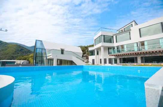 Benxi County Wujie Lohas Mountain and Sea Resort Hotel