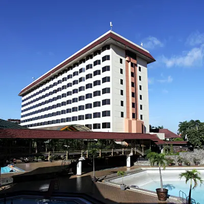 Horison Ultima Bandung Hotels near Regol