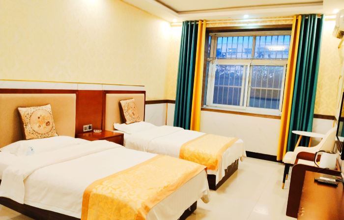 Xixian Yulong Express Hotel