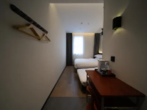 LBED Qingmu Inn (Suzhou Guanqian Street Pingjiang Street)