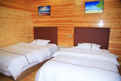 Xijiang Qianhu Miaozhai Jupenglai Homestay - pemandangan pegunungan