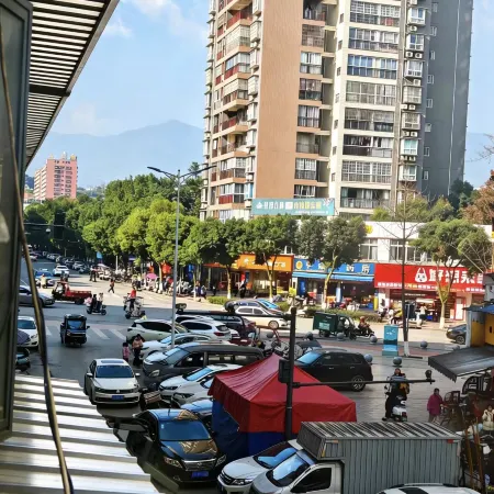 Yi'an Business Hotel