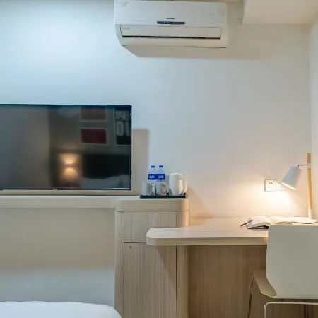 Homeinn Pebble Hotel (Xianghe Blue Harbor)