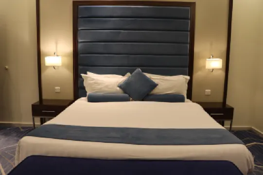 อัล กาซาร์ โฮเทล สวีทส์ 2 อัล ดิยาฟะห์ โรงแรมใน