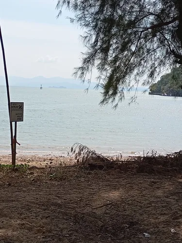 รูปภาพของบ้านไม้ริมหาด อ่าวนุ่นรีสอร์ท @TTC