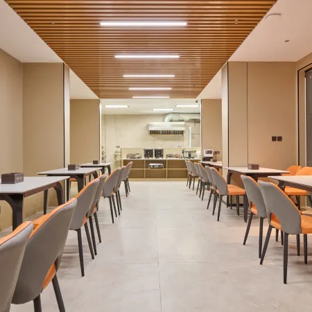 Lianfeng Smart Hotel (Zhangpu Duxun Bus Station)