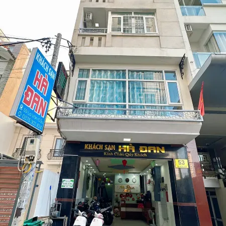 Ha Dan Hotel - Bai Sau Vung Tau Отели рядом с достопримечательностью «Храм Кита»