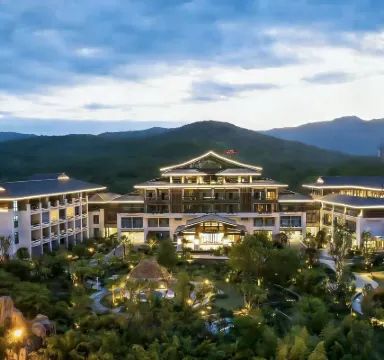 Guangyuan Jianmenguan Tianci Hot Spring Vacation Hotel
