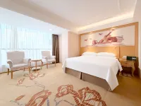 Qingye E-sports Homestay (Xingyi Plaza)