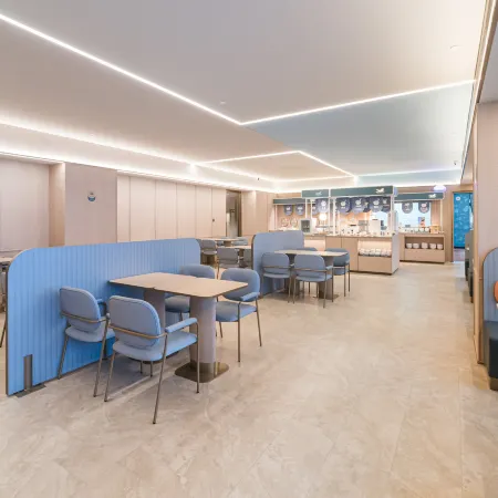 Hanting Hotel (Shuozhou Pinglu Yicheng Shopping Mall Branch) Отели в г. Шуочжоу