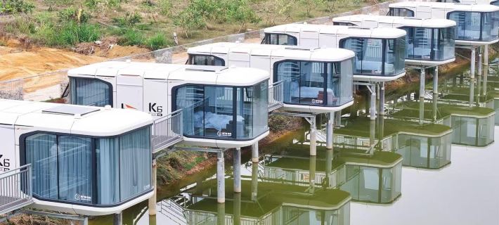Lesu Space Capsule Homestay · Lake Hotéis em Monte Tai