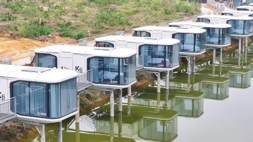 Lesu Space Capsule Homestay · Lake - New