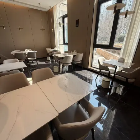 YESTEHOTEL Отели рядом с достопримечательностью «Комплекс Ванцзин SOHO»