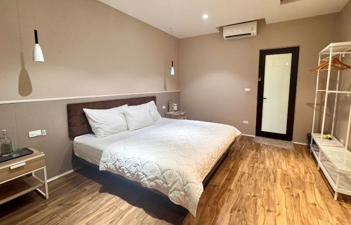 Phoenix Minh Chau Hotel
