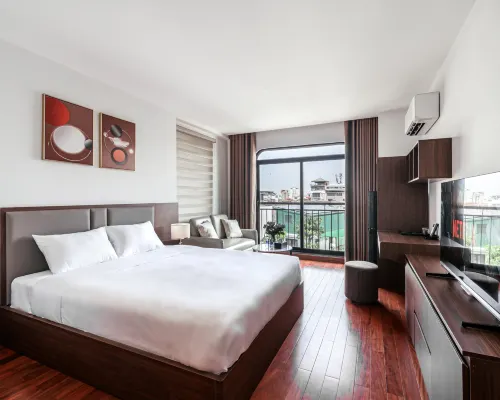 Luxe Paradise Suites Doi Can Hotels near United Nations Development Programme