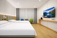 Zhaolanju Holiday Hotel