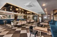 The New Hotel Zeybek - Breakfast