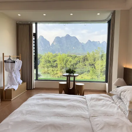 Riverside Scenic Vacation Apartment (Dongnayuwan Scenic Area)