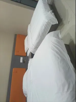 Shuanghe Orange Hotel