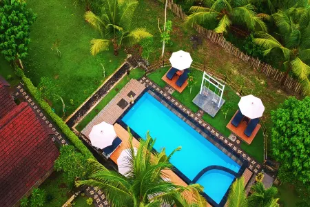 Mamaras Guest House