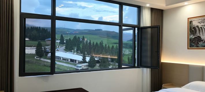 Yicui Homestay (Wumeng Grass Plain) โรงแรมในผันเซียน