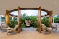 Huiting Yunju Hotel (Xishuangbanna Jinghong Gaozhuang West Shuangjing Xingguang Night Market Branch) - 4-Star